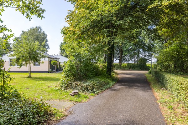 Foto - Te koop: Volledig instapklare energiezuinige recreatiewoning op eigen grond in het Bungalowpark Simpelveld